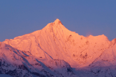 梅里雪山禁止攀登真相:91年17名登山者无