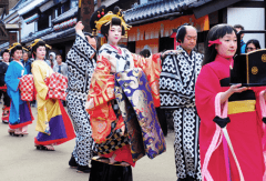 地位十分尊贵的日本花魁 甚至可以挑选客